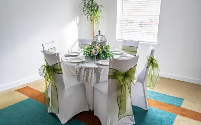 Holiday Inn Bristol Airport by IHG
