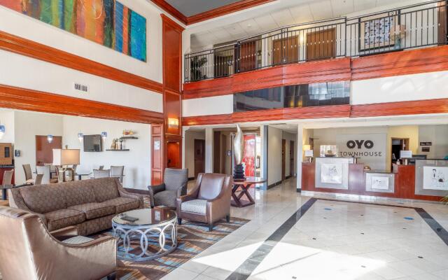 OYO Townhouse Oklahoma City Penn Square