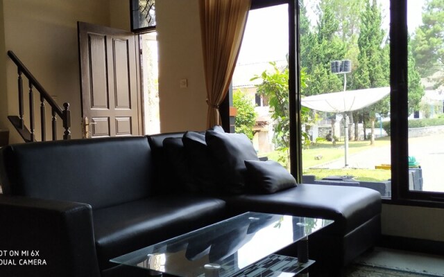 Villa Wahyu 3 Bedroom