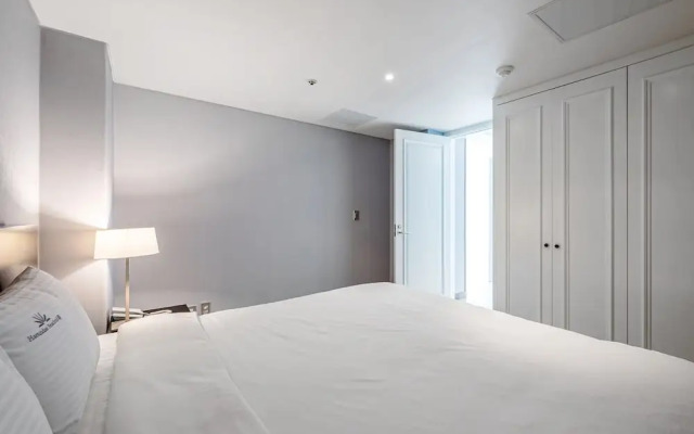 Haeundae Sea Cloud Hotel Residence