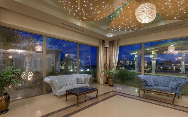 La Marquise Luxury Resort Complex