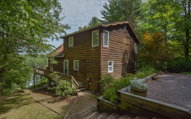 Hummingbird Hill 4 Bedroom House