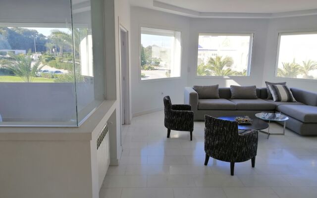 Luxurious Apartment in le Palace