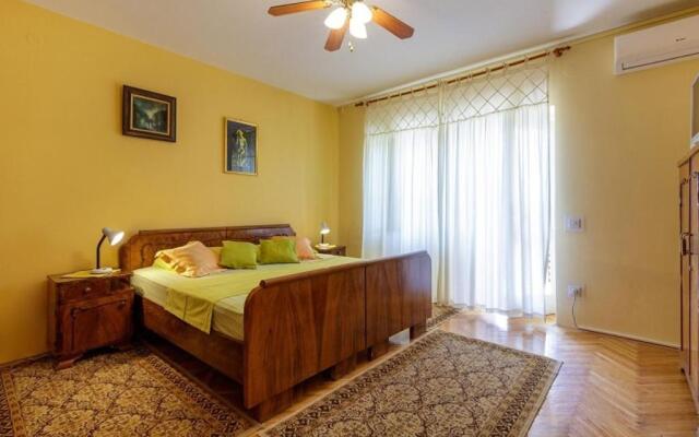 Holiday home Zeljka - 60 m from sea