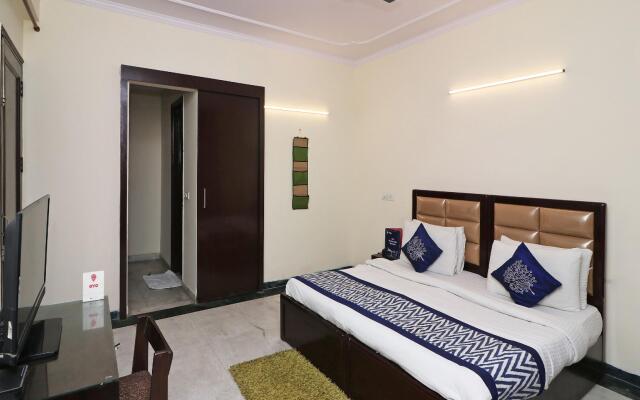 OYO 15202 Kanny Residency