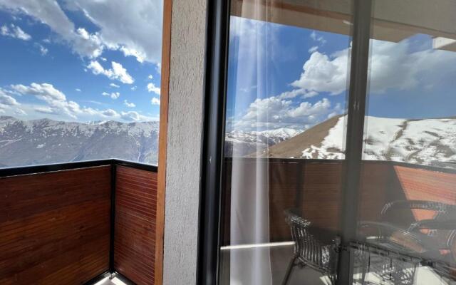 Twins #144 New Gudauri with Mountain View