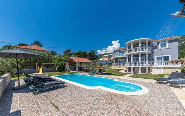 Beautiful Home in Kastel Novi With Wifi and 8 Bedrooms