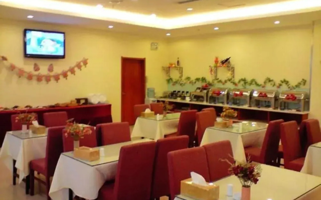 Elan Hotel