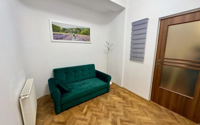 Downtown Victoria Apartments By CityBookings