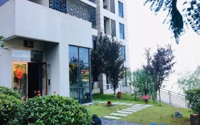 Huangshan Taiping Lake Qihu Homestay
