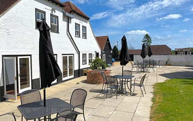George & Dragon Country Pub & Hotel Wolverton Townsend