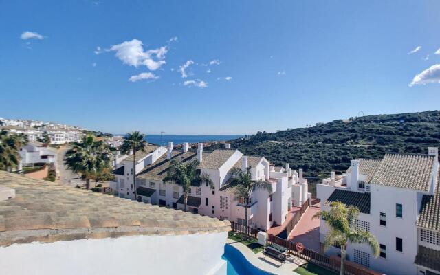 2253-Amazing penthouse, huge terrace, golf view