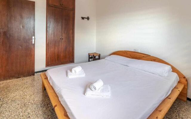 GRIFEU 06 Apartamento luminoso con terraza y vistas al mar