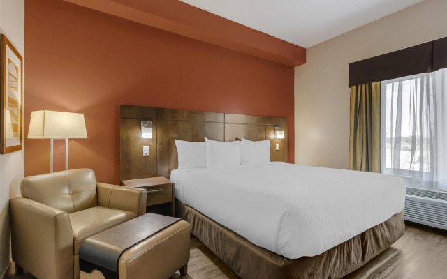 Best Western Plus Winnipeg West