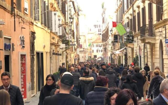 Luxury Apartment Frattina 34 Anelli