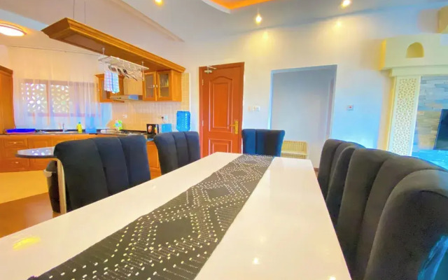 Mfalme Beachfront Apartments