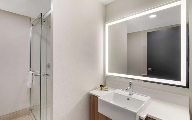 Best Western Plus Atlanta Airport-East