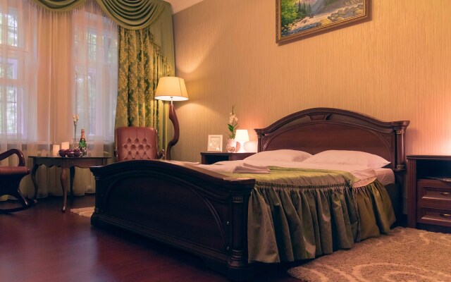 Парк-Отель Май