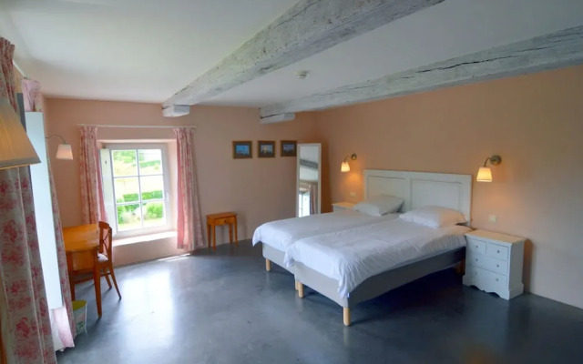 Farmhouse With Wellness Near Maredsous