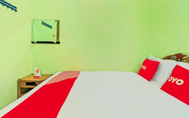 OYO 90031 Villa Papada