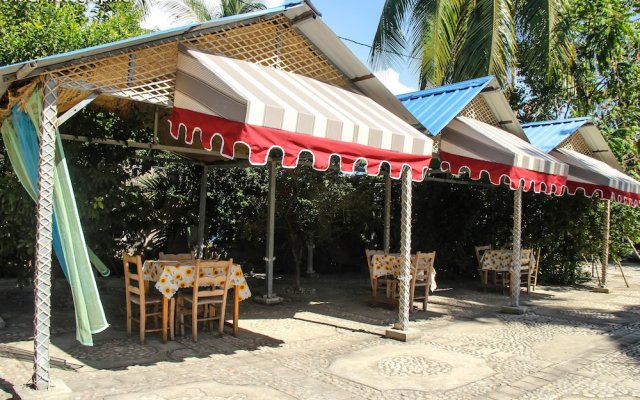 Rollanda Hotel Restaurant