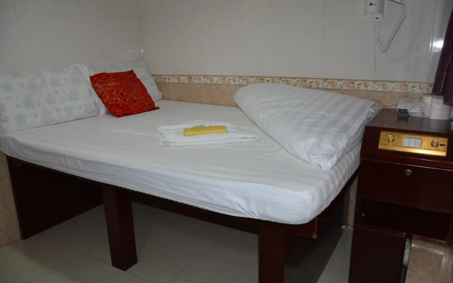 Everest Guest House – Guest Rooms – Kowloon