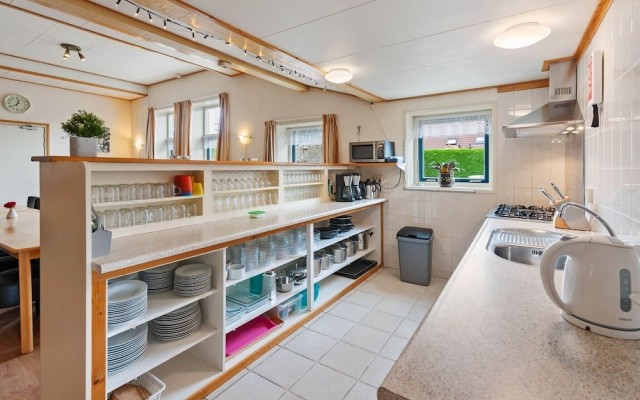 Cozy Apartment near Lake in Arum