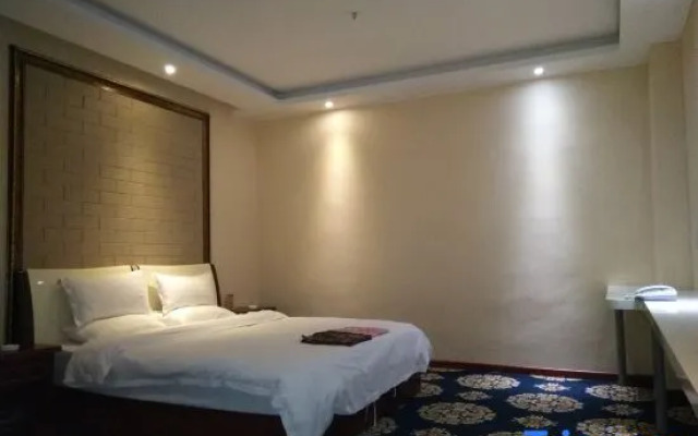 Weihui Jingshang Mingzhu Hotel