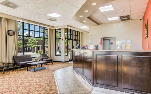 Econo Lodge