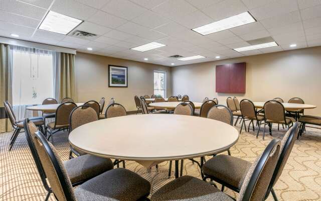 Comfort Inn & Suites Van Buren - Fort Smith