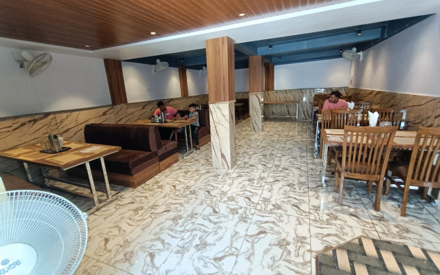 The Lalit Hotel And Restaurant