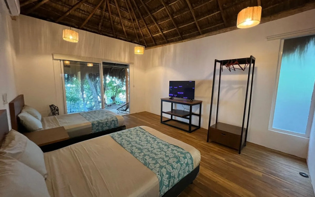 Casa Aakal Lagoon Front