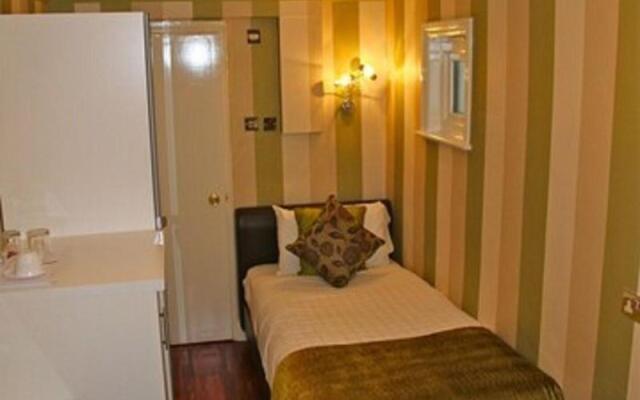 Crompton Guest House