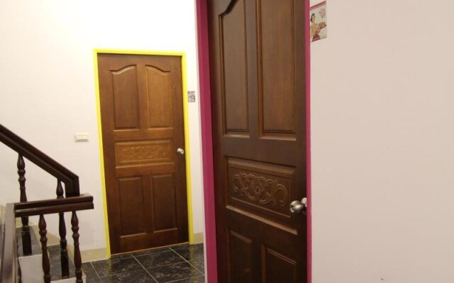 La Casa Guest House