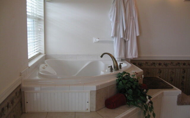 Judith Ann Inn