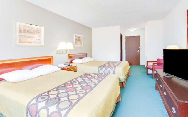 Super 8 by Wyndham Springfield/Battlefield