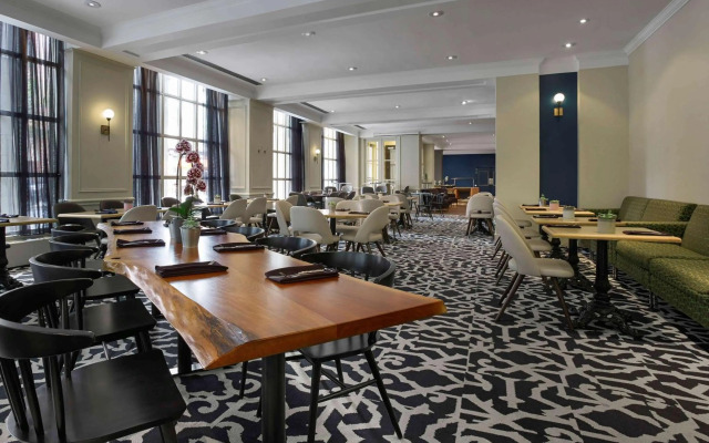 Novotel Toronto Centre