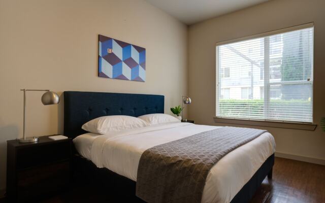 Locale Lakeshore