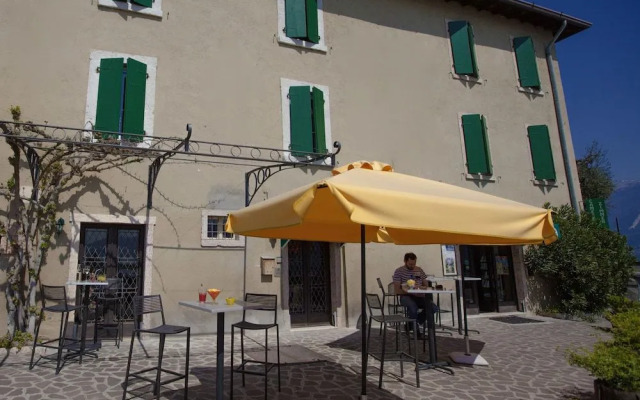 Hotel e Appartamenti al Prà de la Fam