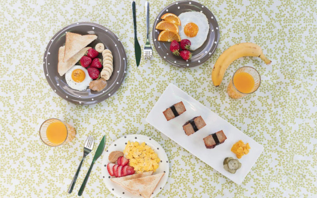 Cozzzy Guest House - Hostel