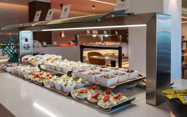 Kumara Serenoa by Lopesan Hotels