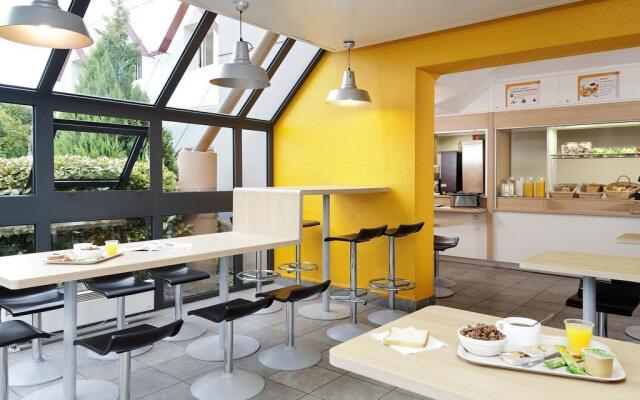 Hôtel F1 Tarbes