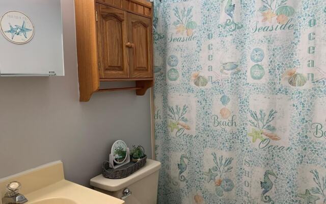 Jamaica Bay 307a 1 Bedroom Condo by RedAwning