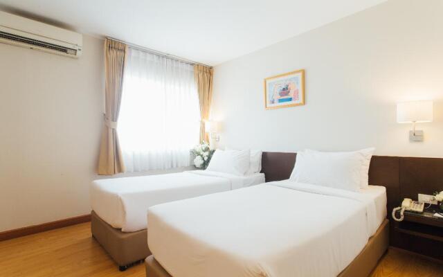 Seasons Siam Hotel
