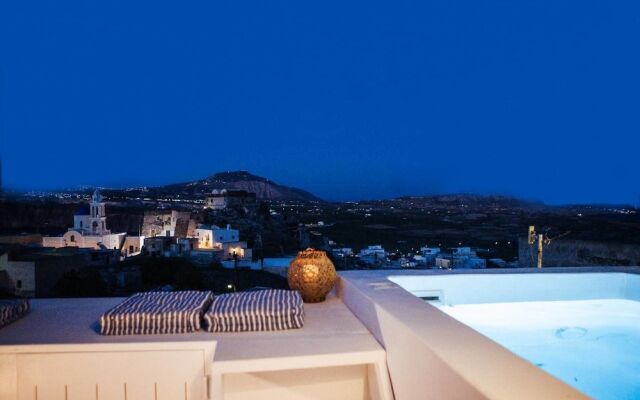 Akrotiri Cycladic Suites