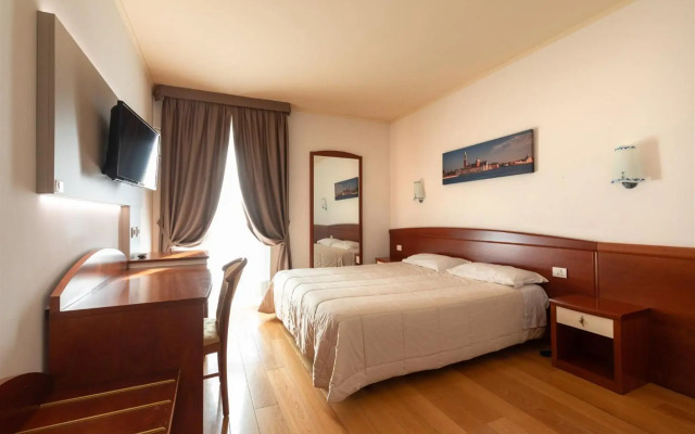 Noventa Hotel