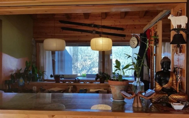 Hostal Xalet Refugi Pere Carné - Hostel