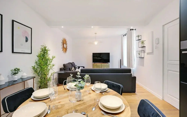 Private Terrace Apartment -1bdr/ 6p-sacra-ca\"ur