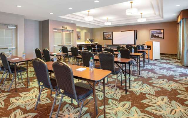 La Quinta Inn & Suites by Wyndham Bellingham