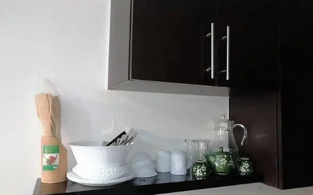 Studio Condominium - Short and Long Term Staycation